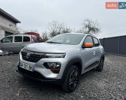 Серый Дачия Spring, объемом двигателя 0 л и пробегом 32 тыс. км за 8950 $, фото 1 на Automoto.ua