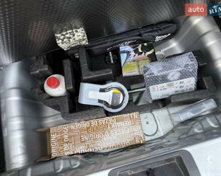 Сірий Дачія Spring, об'ємом двигуна 0 л та пробігом 22 тис. км за 8400 $, фото 25 на Automoto.ua