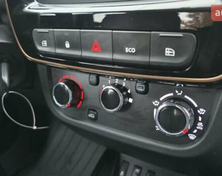 Серый Дачия Spring, объемом двигателя 0 л и пробегом 5 тыс. км за 11500 $, фото 20 на Automoto.ua