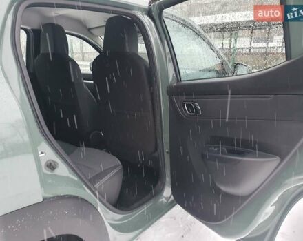 Зеленый Дачия Spring, объемом двигателя 0 л и пробегом 40 тыс. км за 9599 $, фото 32 на Automoto.ua