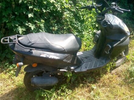 Даелим Другая, объемом двигателя 49 л и пробегом 0 тыс. км за 8000 $, фото 1 на Automoto.ua