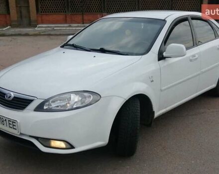 Білий Деу Джентра, об'ємом двигуна 1.49 л та пробігом 255 тис. км за 4200 $, фото 3 на Automoto.ua