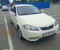 Білий Деу Джентра, об'ємом двигуна 1.49 л та пробігом 300 тис. км за 3700 $, фото 1 на Automoto.ua