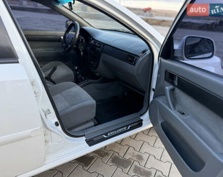 Білий Деу Джентра, об'ємом двигуна 1.49 л та пробігом 181 тис. км за 4200 $, фото 21 на Automoto.ua