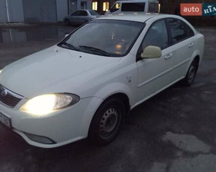 Белый Дэу Джентра, объемом двигателя 1.5 л и пробегом 240 тыс. км за 3555 $, фото 11 на Automoto.ua