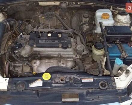 Белый Дэу Джентра, объемом двигателя 1.5 л и пробегом 240 тыс. км за 3555 $, фото 6 на Automoto.ua