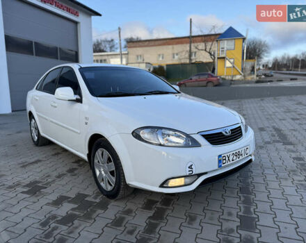 Білий Деу Джентра, об'ємом двигуна 1.49 л та пробігом 181 тис. км за 4200 $, фото 7 на Automoto.ua