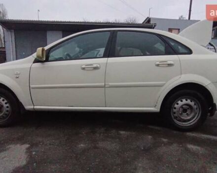 Белый Дэу Джентра, объемом двигателя 1.5 л и пробегом 240 тыс. км за 3555 $, фото 1 на Automoto.ua