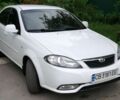 Белый Дэу Джентра, объемом двигателя 1.5 л и пробегом 250 тыс. км за 3700 $, фото 1 на Automoto.ua