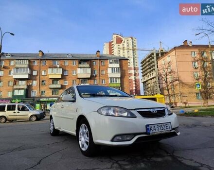 Білий Деу Джентра, об'ємом двигуна 1.49 л та пробігом 211 тис. км за 4300 $, фото 3 на Automoto.ua