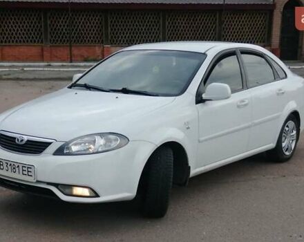 Білий Деу Джентра, об'ємом двигуна 1.49 л та пробігом 255 тис. км за 4200 $, фото 1 на Automoto.ua