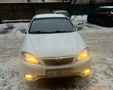 Белый Дэу Джентра, объемом двигателя 1.49 л и пробегом 152 тыс. км за 5000 $, фото 1 на Automoto.ua