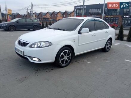 Білий Деу Джентра, об'ємом двигуна 1.5 л та пробігом 187 тис. км за 3800 $, фото 1 на Automoto.ua