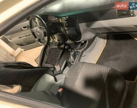 Деу Джентра 2013 у Кролевце на Automoto.ua Бежевий Деу Джентра, об'ємом двигуна 1.49 л та пробігом 185 тис. км за 4400 $, фото 16 на Automoto.ua