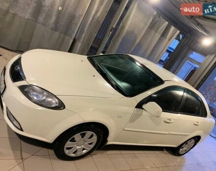 Деу Джентра 2013 у Кролевце на Automoto.ua Бежевий Деу Джентра, об'ємом двигуна 1.49 л та пробігом 185 тис. км за 4400 $, фото 2 на Automoto.ua