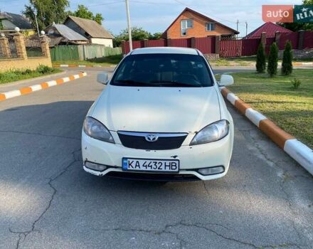 Бежевий Деу Джентра, об'ємом двигуна 1.49 л та пробігом 426 тис. км за 2900 $, фото 1 на Automoto.ua