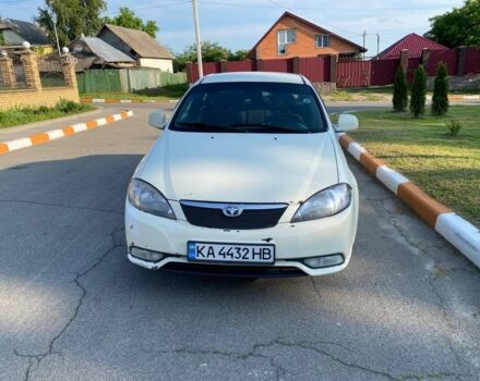 Бежевий Деу Джентра, об'ємом двигуна 1.5 л та пробігом 420 тис. км за 3100 $, фото 5 на Automoto.ua