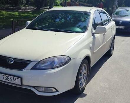 Бежевий Деу Джентра, об'ємом двигуна 1.5 л та пробігом 200 тис. км за 4600 $, фото 1 на Automoto.ua