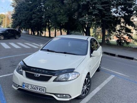 Деу Джентра 2014 у Дніпро (Дніпропетровську) на Automoto.ua Бежевий Деу Джентра, об'ємом двигуна 1.49 л та пробігом 113 тис. км за 7300 $, фото 1 на Automoto.ua