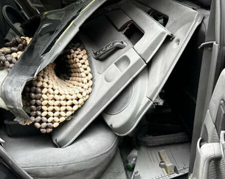 Черный Дэу Джентра, объемом двигателя 1.5 л и пробегом 195 тыс. км за 2350 $, фото 4 на Automoto.ua