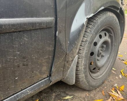 Черный Дэу Джентра, объемом двигателя 1.6 л и пробегом 147 тыс. км за 3500 $, фото 6 на Automoto.ua