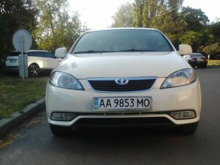 Деу Джентра 2013 у Києві на Automoto.ua Деу Джентра, об'ємом двигуна 1.5 л та пробігом 260 тис. км за 3800 $, фото 1 на Automoto.ua