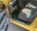 Желтый Дэу Джентра, объемом двигателя 1.5 л и пробегом 300 тыс. км за 2700 $, фото 3 на Automoto.ua