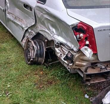 Серый Дэу Джентра, объемом двигателя 1.5 л и пробегом 194 тыс. км за 1800 $, фото 8 на Automoto.ua