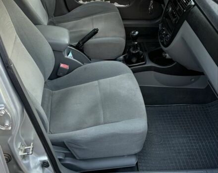 Серый Дэу Джентра, объемом двигателя 1.5 л и пробегом 147 тыс. км за 5600 $, фото 7 на Automoto.ua