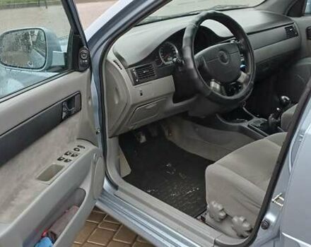 Серый Дэу Джентра, объемом двигателя 1.49 л и пробегом 135 тыс. км за 5200 $, фото 6 на Automoto.ua