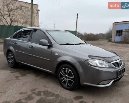 Серый Дэу Джентра, объемом двигателя 1.49 л и пробегом 165 тыс. км за 5850 $, фото 2 на Automoto.ua