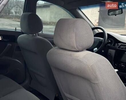 Серый Дэу Джентра, объемом двигателя 1.49 л и пробегом 165 тыс. км за 5850 $, фото 30 на Automoto.ua