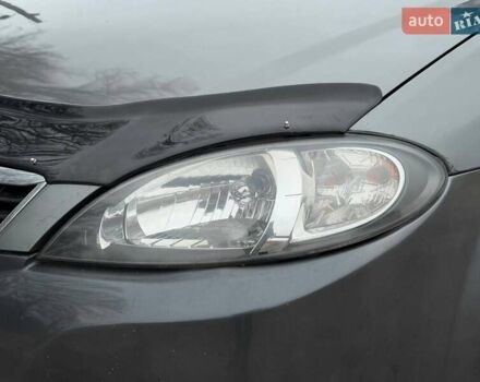 Серый Дэу Джентра, объемом двигателя 1.49 л и пробегом 165 тыс. км за 5850 $, фото 7 на Automoto.ua