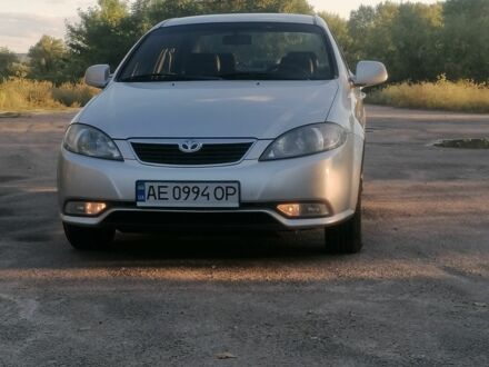 Деу Джентра 2013 у Житомирі на Automoto.ua Сірий Деу Джентра, об'ємом двигуна 1.5 л та пробігом 139 тис. км за 4600 $, фото 1 на Automoto.ua