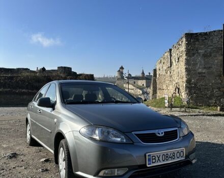 Серый Дэу Джентра, объемом двигателя 1.5 л и пробегом 163 тыс. км за 5000 $, фото 1 на Automoto.ua