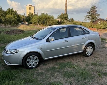 Серый Дэу Джентра, объемом двигателя 1.5 л и пробегом 147 тыс. км за 5600 $, фото 1 на Automoto.ua