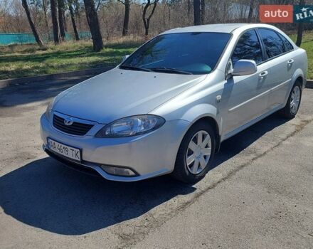 Серый Дэу Джентра, объемом двигателя 1.49 л и пробегом 175 тыс. км за 6000 $, фото 1 на Automoto.ua