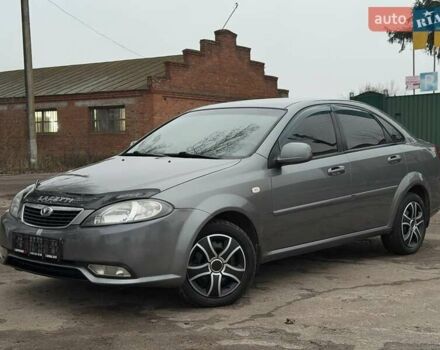 Серый Дэу Джентра, объемом двигателя 1.49 л и пробегом 165 тыс. км за 5850 $, фото 1 на Automoto.ua