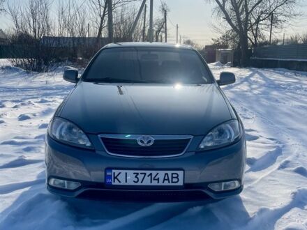 Серый Дэу Джентра, объемом двигателя 1.5 л и пробегом 161 тыс. км за 5000 $, фото 1 на Automoto.ua