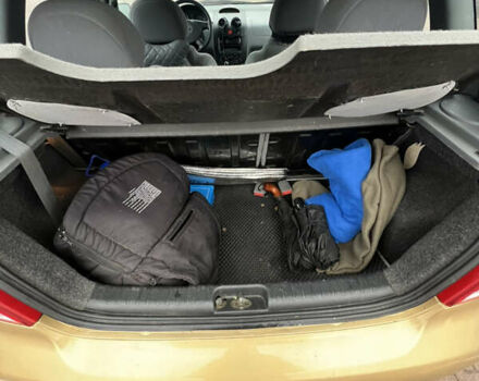 Жовтий Деу Калос, об'ємом двигуна 1.2 л та пробігом 157 тис. км за 2700 $, фото 11 на Automoto.ua