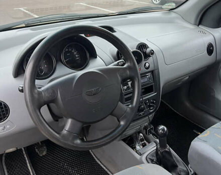 Жовтий Деу Калос, об'ємом двигуна 1.2 л та пробігом 157 тис. км за 2700 $, фото 26 на Automoto.ua