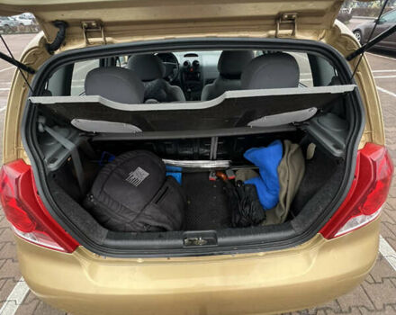 Жовтий Деу Калос, об'ємом двигуна 1.2 л та пробігом 157 тис. км за 2700 $, фото 10 на Automoto.ua