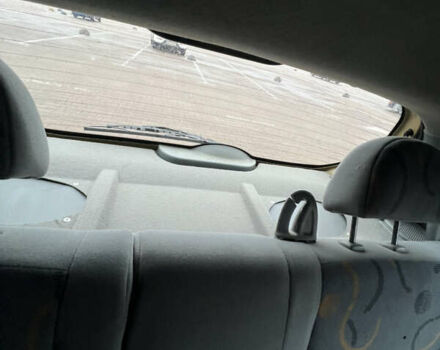 Жовтий Деу Калос, об'ємом двигуна 1.2 л та пробігом 157 тис. км за 2700 $, фото 13 на Automoto.ua