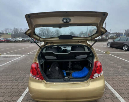 Жовтий Деу Калос, об'ємом двигуна 1.2 л та пробігом 157 тис. км за 2700 $, фото 12 на Automoto.ua