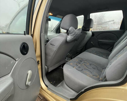 Жовтий Деу Калос, об'ємом двигуна 1.2 л та пробігом 157 тис. км за 2700 $, фото 8 на Automoto.ua