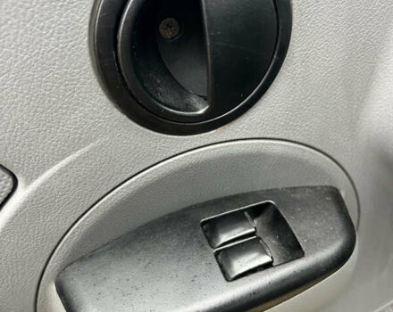 Жовтий Деу Калос, об'ємом двигуна 1.2 л та пробігом 157 тис. км за 2700 $, фото 4 на Automoto.ua