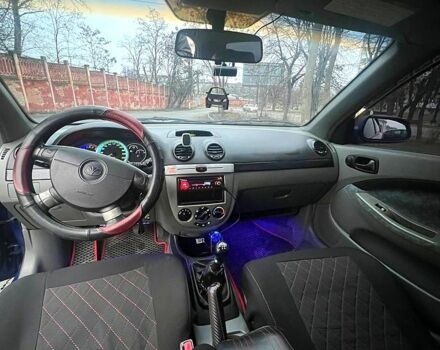Синий Дэу Лачетти, объемом двигателя 1.4 л и пробегом 150 тыс. км за 4000 $, фото 1 на Automoto.ua