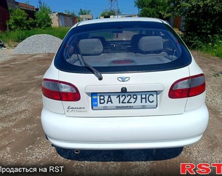 Белый Дэу Ланос, объемом двигателя 1.5 л и пробегом 126 тыс. км за 2700 $, фото 2 на Automoto.ua