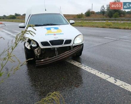 Білий Деу Ланос, об'ємом двигуна 1.6 л та пробігом 289 тис. км за 900 $, фото 2 на Automoto.ua