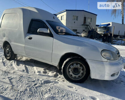 Белый Дэу Ланос, объемом двигателя 1.6 л и пробегом 407 тыс. км за 2500 $, фото 4 на Automoto.ua